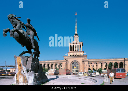 Armenien - Yerevan. Piazza della Stazione. Denkmal für David Sassoon (Sassoun) Stockfoto