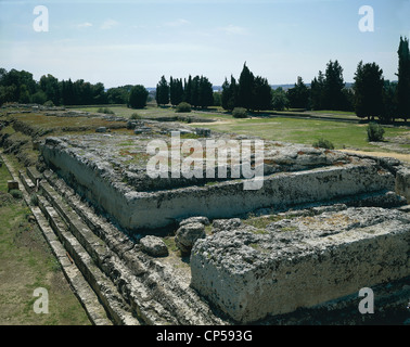 Altar von Hieron II, reserviert für öffentlichen Opfer zur archäologischen Stätte von Neapolis in Syrakus, Sizilien, Italien. Antike Stockfoto