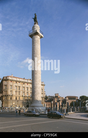 Lazio - Rom - Trajan Forum. Spalte von Trajan, 113. Stockfoto