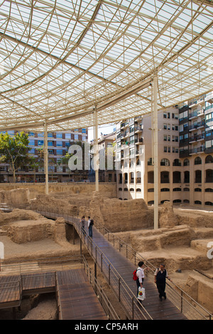 Spanien, Region Aragón, Zaragoza, Museo del Teatro de Caesaraugusta, römische Theater Museum ausgegraben Ruinen des römischen Theaters Stockfoto