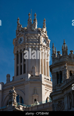 Spanien, Madrid, Plaza De La Cibeles, Palacio de Communicaciones, post Büro renoviert in den Ausstellungsraum El Centro Stockfoto