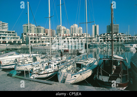 Emilia Romagna Misano Adria Port grün Stockfoto