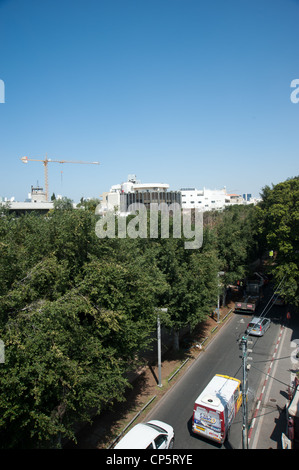 Erhöhten Blick auf Rothschild Boulevard, Tel Aviv, Israel Stockfoto