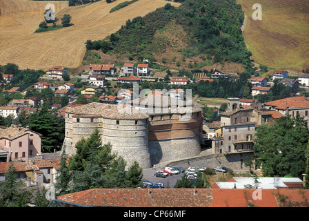 Marken - Sassocorvaro (Ps), Ansicht mit Rocca Stockfoto