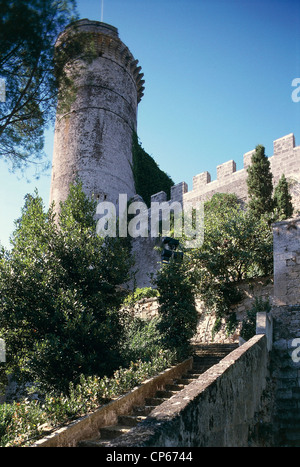 APULIEN - ORIA (BR). Das Schloss, ein zylindrischer Turm Stockfoto