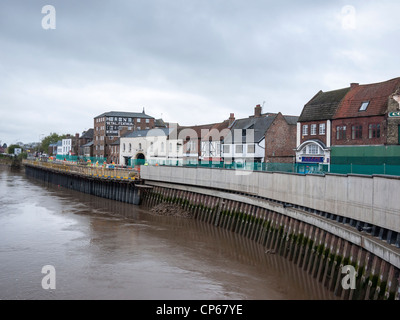 Der Fluss Nene in Wisbech North Brink Cambridgeshire UK Stockfoto