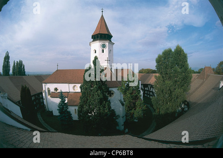 Rumänien - Prejmer. Die Kirchenburg, spätgotischen Stil, dem dreizehnten Jahrhundert, umgeben von einer Mauer 12 Meter hoch. Stockfoto