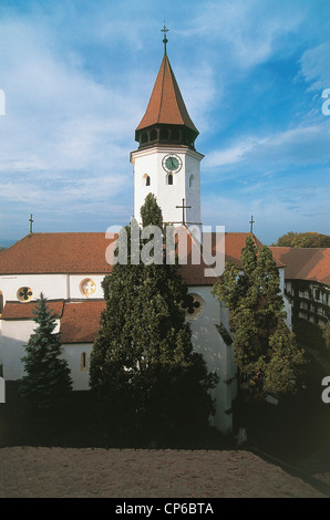 Rumänien - Prejmer. Die Kirchenburg, spätgotischen Stil, dem dreizehnten Jahrhundert, umgeben von einer Mauer 12 Meter hoch. Stockfoto