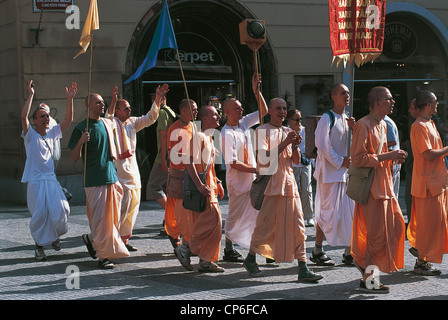 Tschechische Republik - Prag-Altstadt (Stare Mesto). Gruppe von Hare-Krishna. Stockfoto