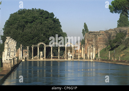 Lazio - Tivoli (Rm). Villa Adriana. Canopus, Blick auf die Kolonnade. (Weltkulturerbe der UNESCO, 1999). Stockfoto