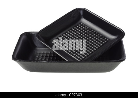 Einweg-schwarze Styropor Essen-Tabletts auf weißem Hintergrund Stockfoto