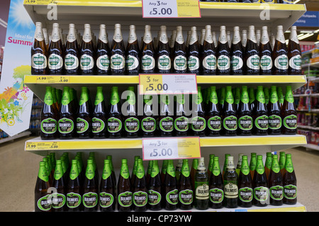 Bulmers Cider zum Verkauf in Tesco-Supermarkt. Stockfoto