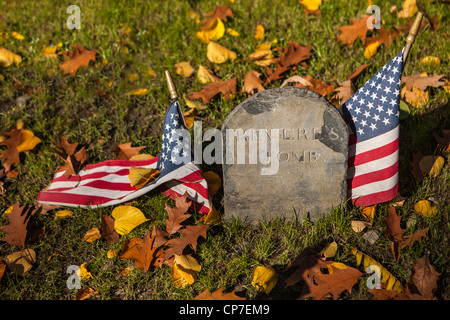 Paul Reveres Grab Markierung am Granary Burying Ground auf Tremont Street entlang des Freedom Trail, Boston MA Stockfoto