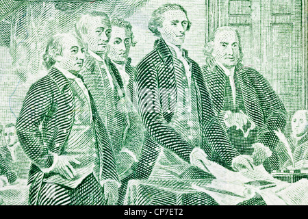 Jefferson, Franklin und andere mit der Unabhängigkeitserklärung auf der Rückseite der beiden US-Dollarnote. Stockfoto