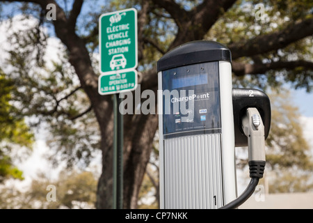 Elektrofahrzeug Ladestation, Tampa, FL Stockfoto