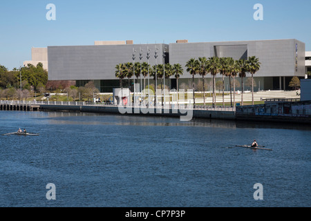 Tampa Museum of Art am Fluss Hlillsbourgh, Tampa, FL Stockfoto