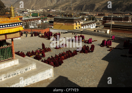 Labrang Kloster während tibetischen Neujahrsfestes, Provinz Gansu, China Stockfoto