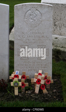 Grab von Captain Noel Godfrey Chavasse VC & Bar, MC an Brandhoek neue Militärfriedhof, Belgien Stockfoto