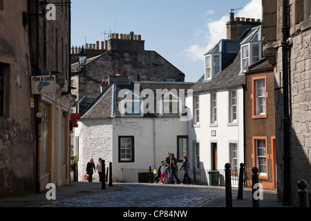 South Queensferry Taobh ein Deas Chas Chaolais im gälischen, auch bekannt als Queensferry zwischen Forth Bridge & The Forth Rd liegt. Stockfoto