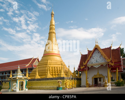 Wat Chumphon Khiri, ein burmesischer Stil buddhistischer Tempel in Mae Sot, Thailand. Stockfoto