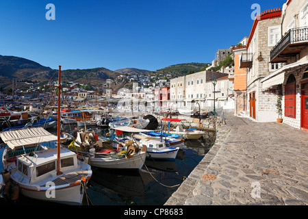 Hydra hat sicherlich den schönsten Hafen in Griechenland Stockfoto