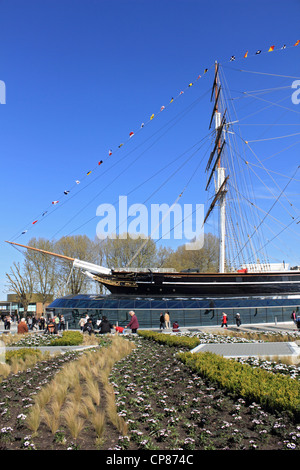 Das neu restaurierte Cutty Sark Tea Clipper Segelschiff vor Anker in der Nähe der Themse in Greenwich London England UK Stockfoto