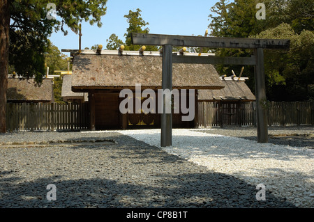 Das wichtigste Shinto-Heiligtum Geku (外宮) auch bekannt als Toyouke Daijingu in Ise Grand Schrein Komplex, in Mie Japan gelegen. Stockfoto