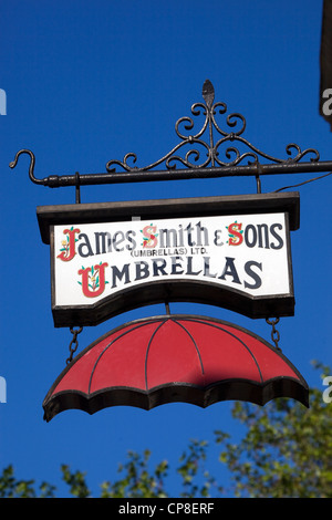 Verzierten Schild James Smith und Söhne Umbrella Shop Stockfoto