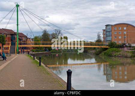 Wathen Wigg Fussgängerbrücke über th Fluss Nene Northampton UK Stockfoto