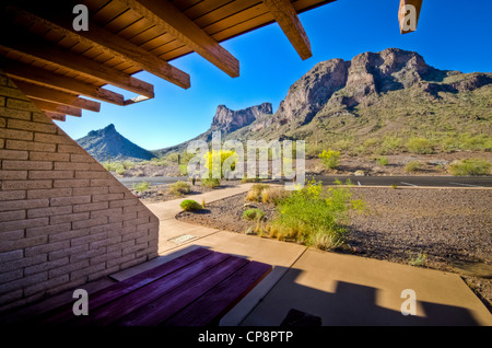 Picacho Peak State Park ist ein State Park in Arizona, USA, rund um Picacho Peak. Der Park befindet sich in der Nähe von Casa Grande. AZ Stockfoto