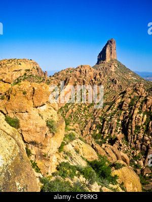 Webers Nadel wird in die Superstition Mountain Wilderness Area östlich von der Gegend von Phoenix. Stockfoto