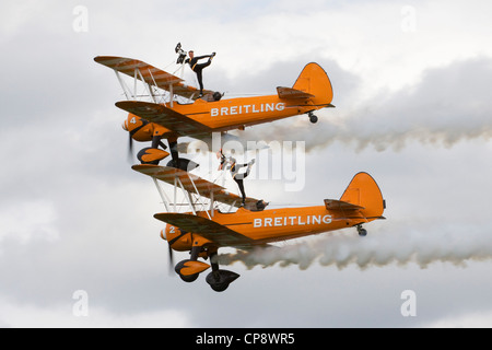 Breitling Wingwalkers auf dem Display auf der Luftfahrtausstellung in Abingdon England Stockfoto