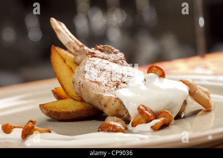 Gegrilltes Entrecote mit Kartoffeln Stockfoto