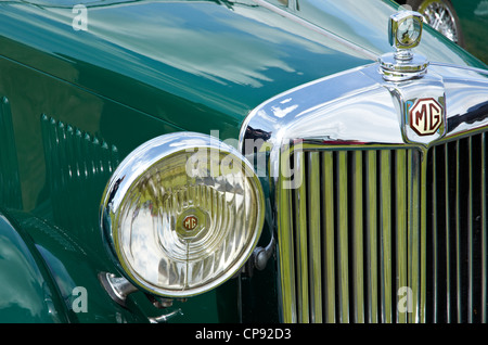 Vorderseite eines klassischen Sportwagens MG TD produziert 1950-1953 in Abingdon Oxfordshire. Stockfoto