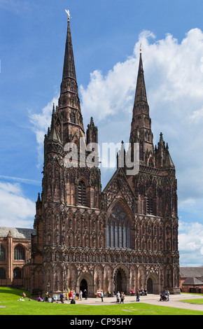 Lichfield Kathedrale West vorderen Staffordshire England UK GB EU Europa Stockfoto