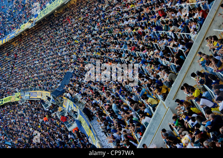 Das Estadio Alberto J. Armando, La Bombonera, argentinische Fußball-Nationalmannschaft Boca Juniors. In der La Boca von Buenos Aires. Stockfoto