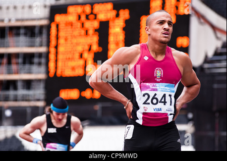 Sportler während des London bereitet Serie im Olympischen Park in London am 6. Mai 2012. Stockfoto