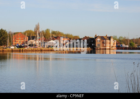 Boote von der alten Mühle, Slipper Mill Teich Emsworth. Stockfoto