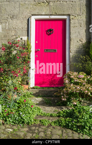 Rosa Hütte Tür bei Gold Hill Shaftesbury Dorset UK Stockfoto