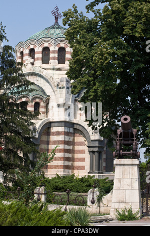 Pleven, St. George the Conqueror Chapel Mausoleum, Kanone aus dem russischen Türkischen Krieg 1877, Balkan, Bulgarien Stockfoto