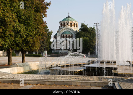 Brunnen, Stadt Pleven, St. George der Eroberer Kapelle Mausoleum, Balkan, Bulgarien Stockfoto