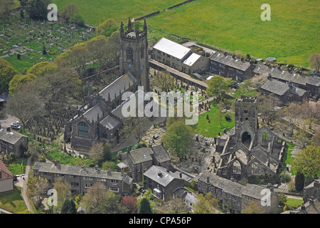 Luftaufnahme des Hebden Bridge Kirche Stockfoto