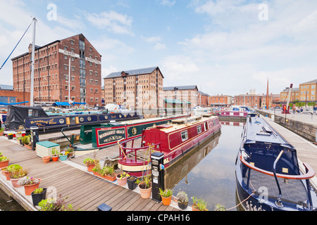 Der Victoria-Becken an den restaurierten Gloucester Docks. Stockfoto