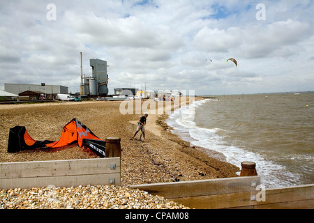 Kite-Surfer am Strand von Whitstable, Kent, England, UK Stockfoto