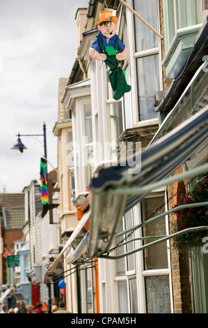 Windsäcke im Hafen Straße, Whistable, Kent, England, UK Stockfoto