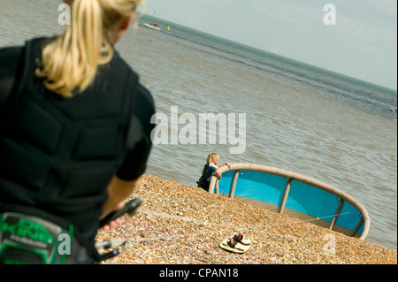 Kite-Surfer am Strand von Whitstable, Kent, England, UK Stockfoto