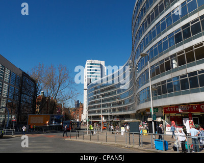 Gateway-Haus und Bahnhof Ansatz zum Bahnhof Piccadilly in Manchester UK Stockfoto