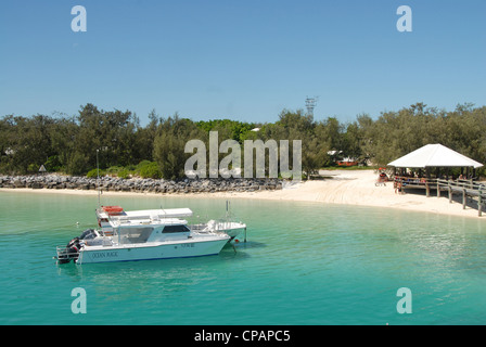 Das türkisfarbene Wasser des Heron Island im südlichen Great Barrier Reef in Queensland sind berühmt für Tauchen, Schnorcheln, Segeln Stockfoto