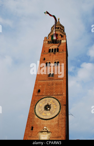 Turm der Kathedrale Glocke namens Torrazzo, Cremona, Lombardei, Italien Stockfoto