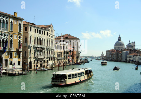 Bootstour in den Grand Canal - Venedig, Italien Stockfoto